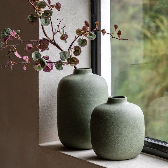 Carousel navigation image position 3 of 6