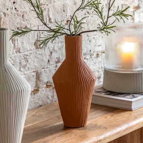 Cedar & Sage Zahara Ribbed Cast Aluminium Vase