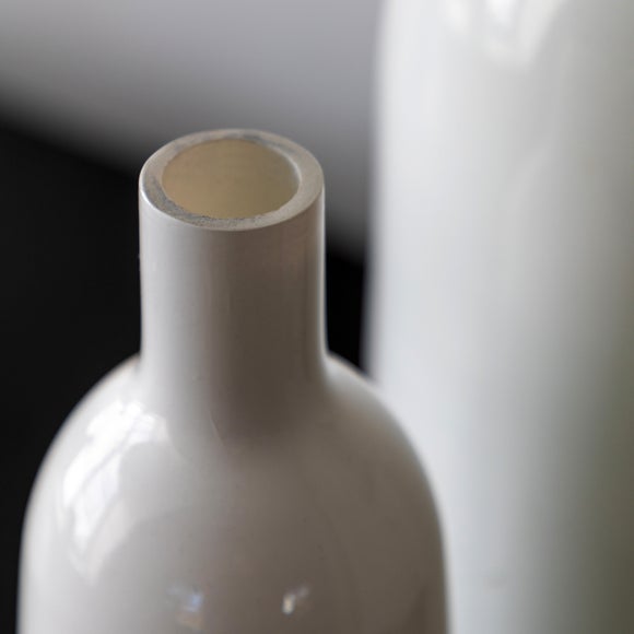 Carousel navigation image position 3 of 5