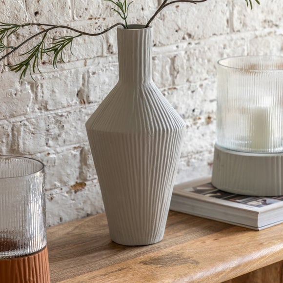 Cedar & Sage Zahara Ribbed Cast Aluminium Vase