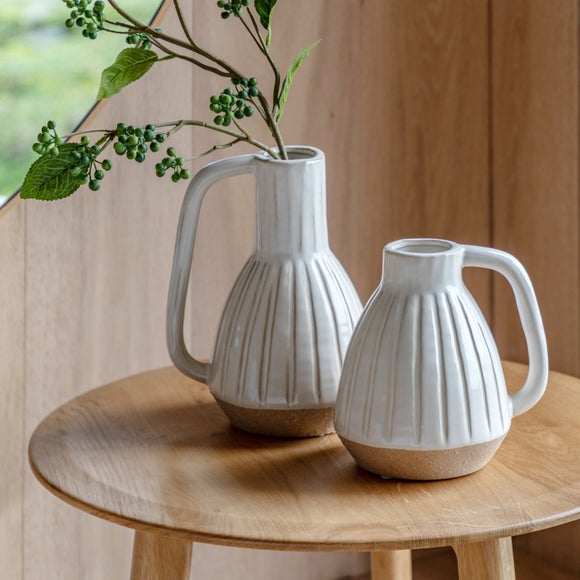 Carousel navigation image position 3 of 6