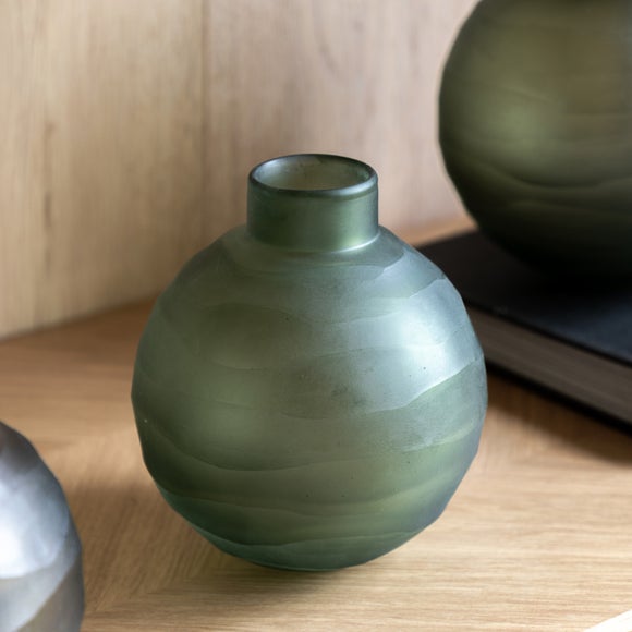 Cedar & Sage Bevelled Glass Globe Vase