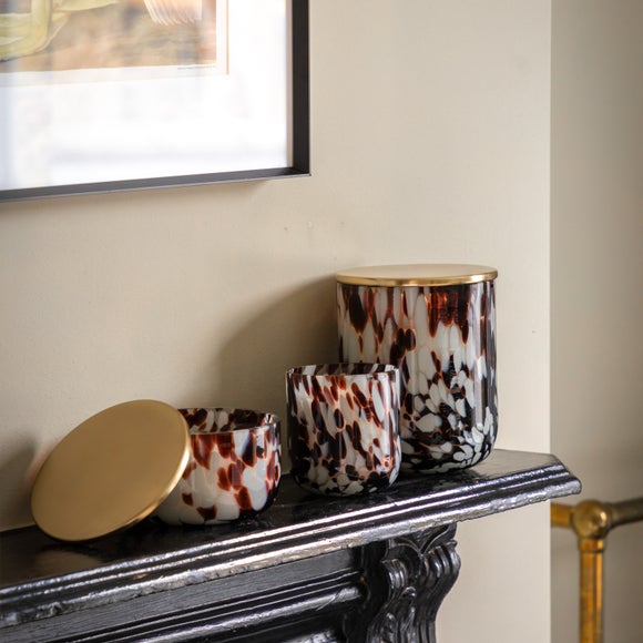 Carousel navigation image position 3 of 4