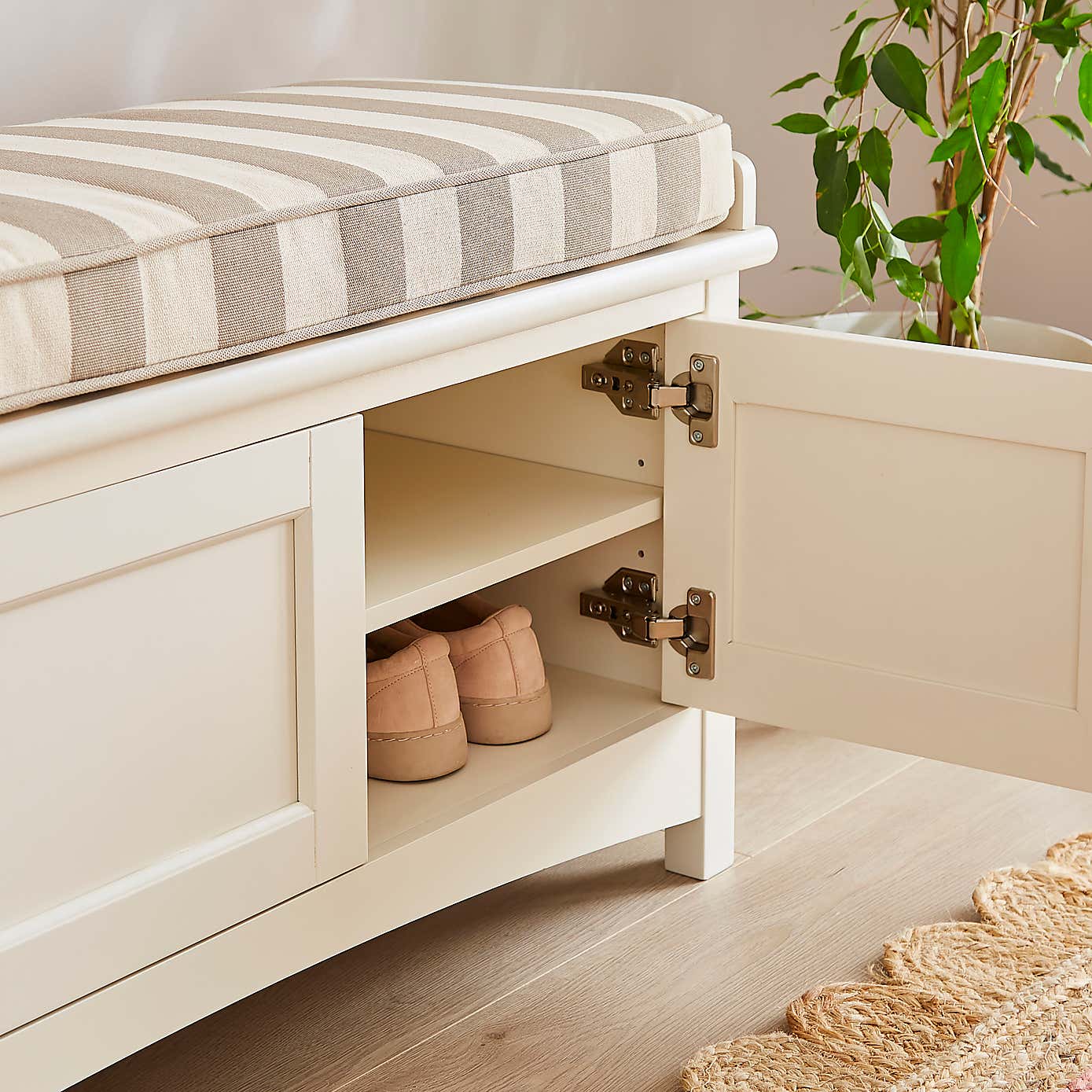 Carousel zoom image position 4 of 8