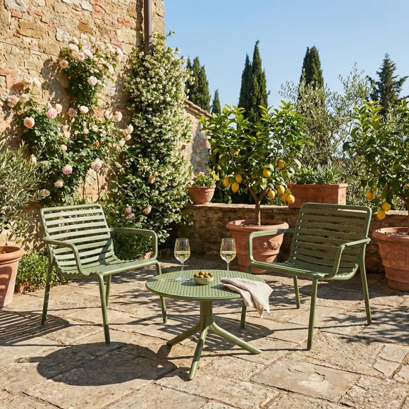View Nardi Step Low Round Table With 2 Doga Relax Chairs View Nardi Step Low Round Table With 2 Doga Relax Chairs