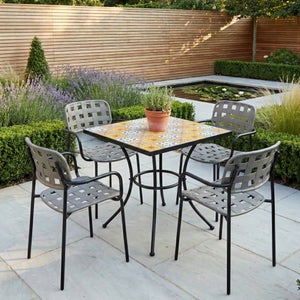 Summer Terrace Torrington Square Patio Table With 4 Karin Chairs