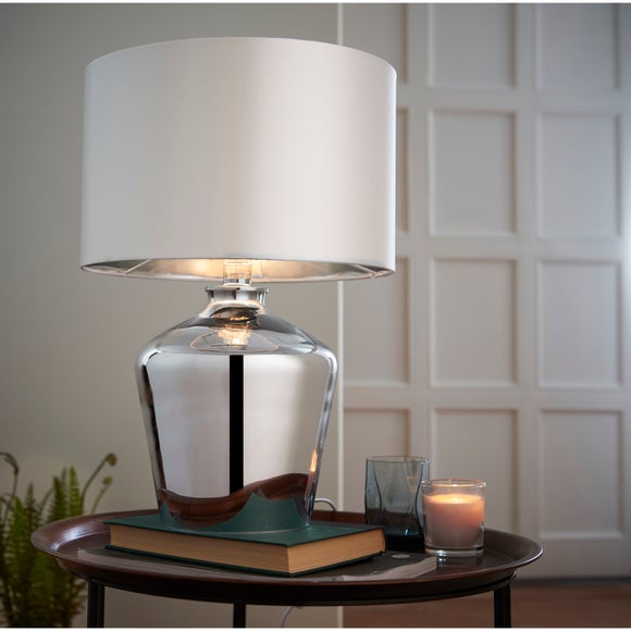 Click to view product details and reviews for Return Vogue Courtland Table Lamp.