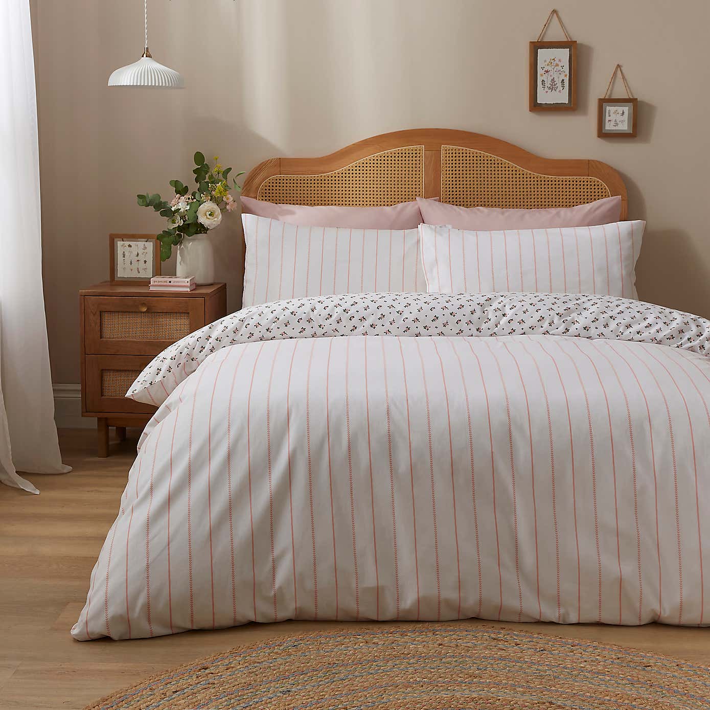 Carousel zoom image position 3 of 8