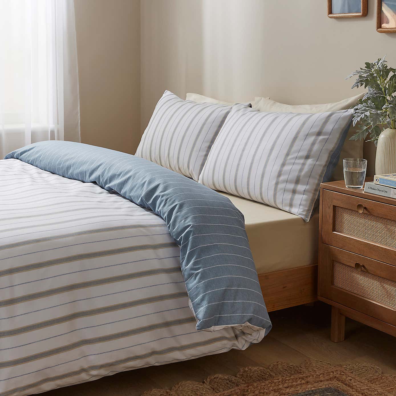 Carousel zoom image position 8 of 8