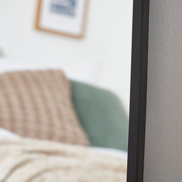 Carousel navigation image position 2 of 3