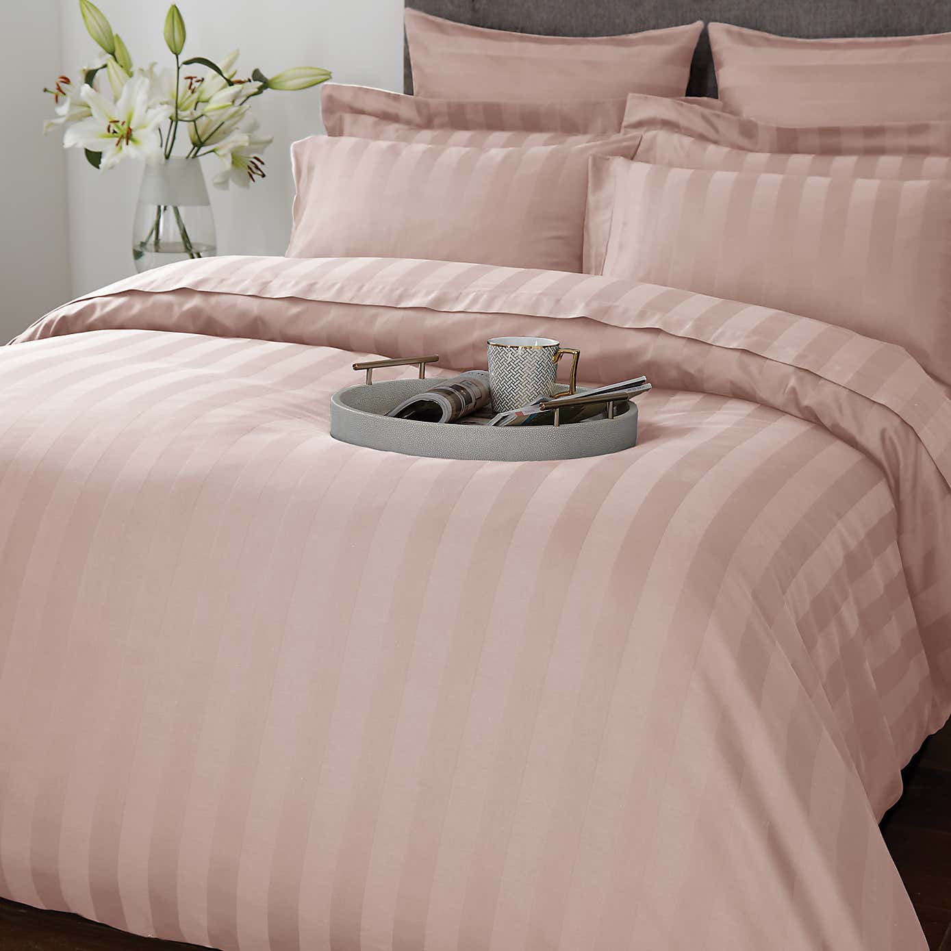 Carousel zoom image position 2 of 3