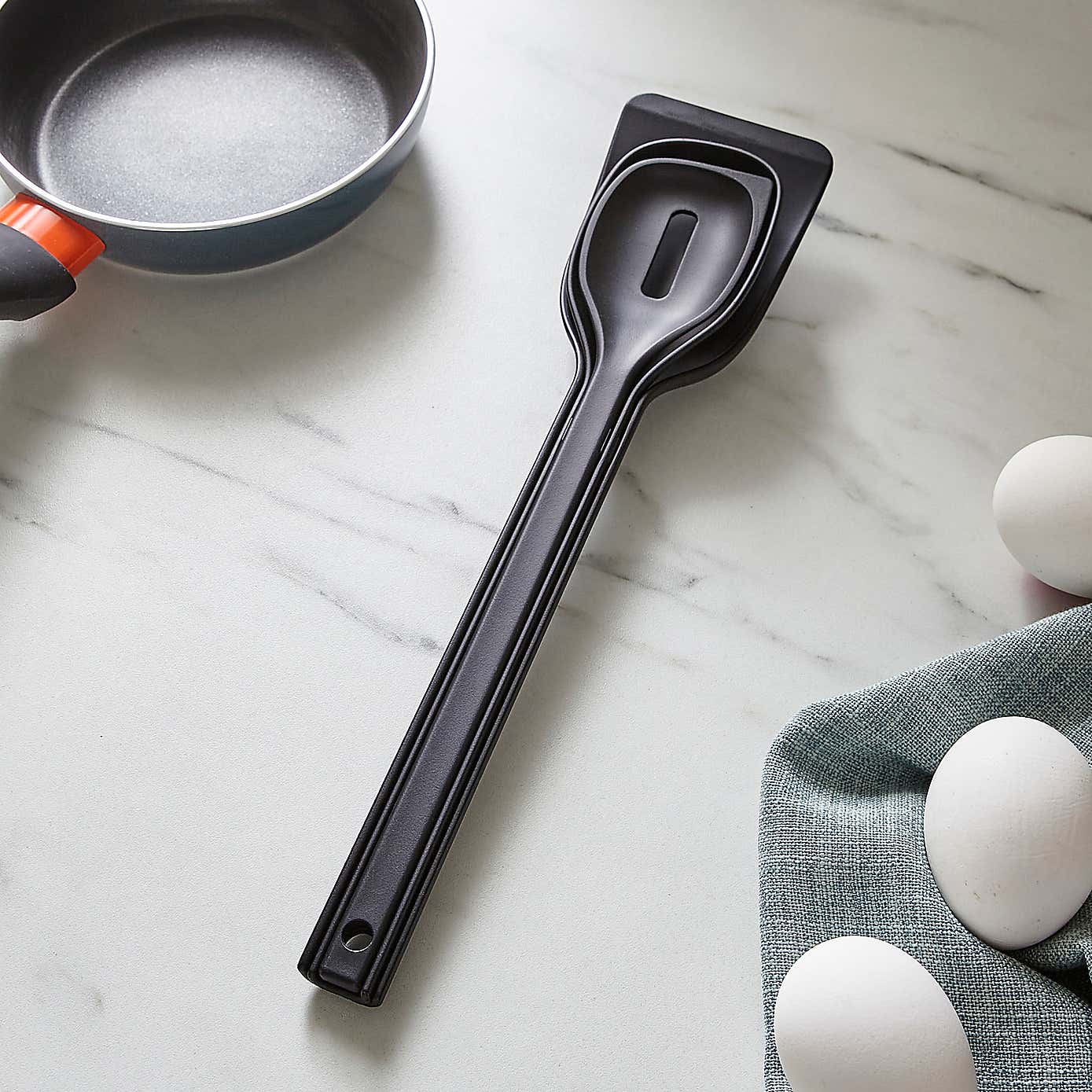 Carousel zoom image position 2 of 3