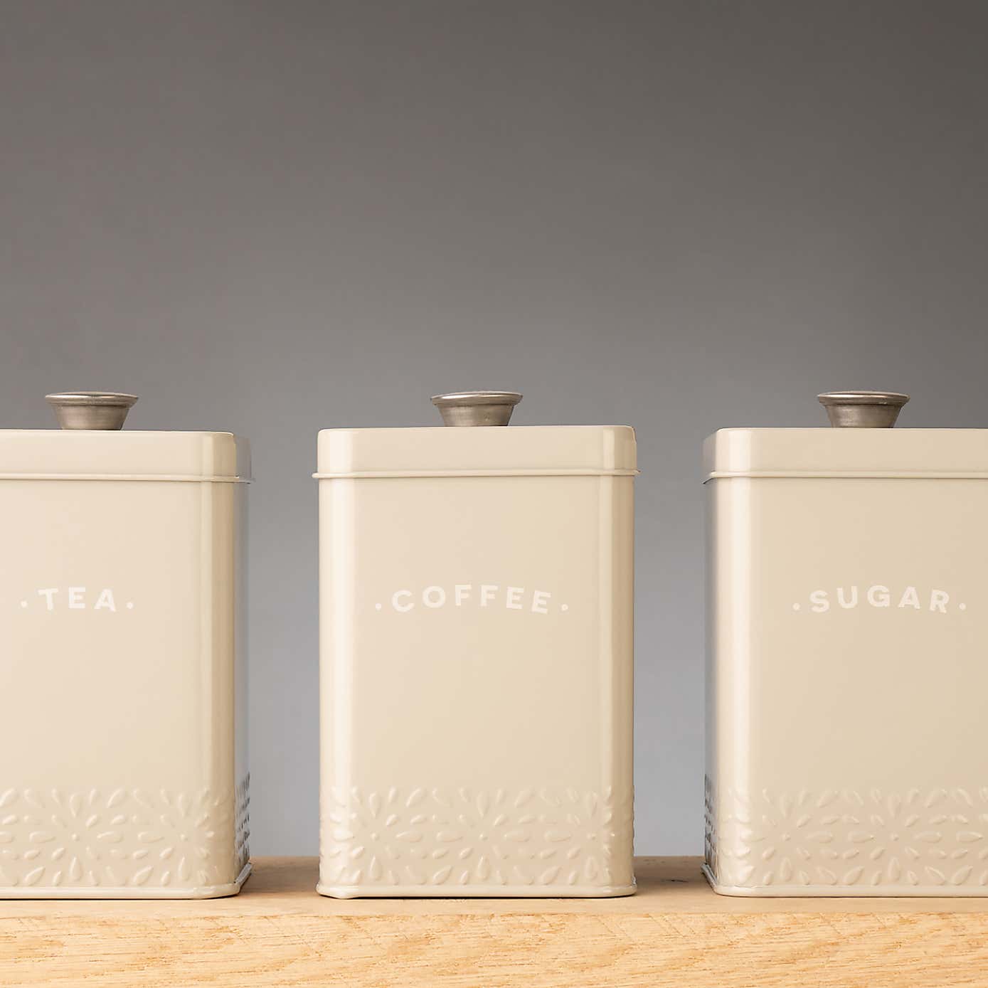 Carousel zoom image position 2 of 4