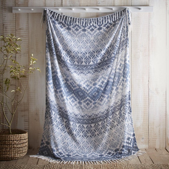 Sakari Geometric Bedspread