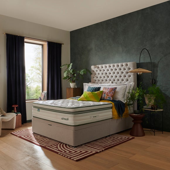 Carousel navigation image position 2 of 9