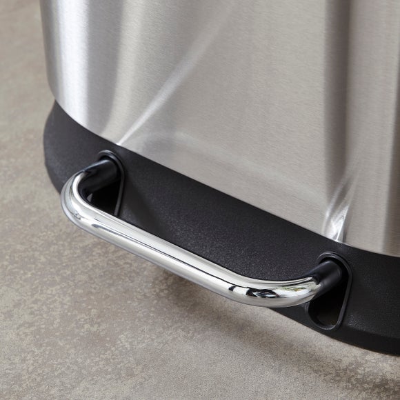 Carousel navigation image position 2 of 3