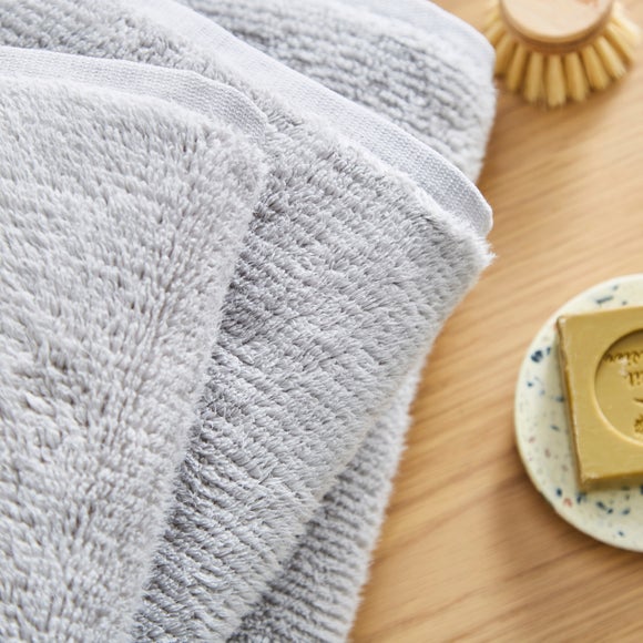 Carousel navigation image position 2 of 3