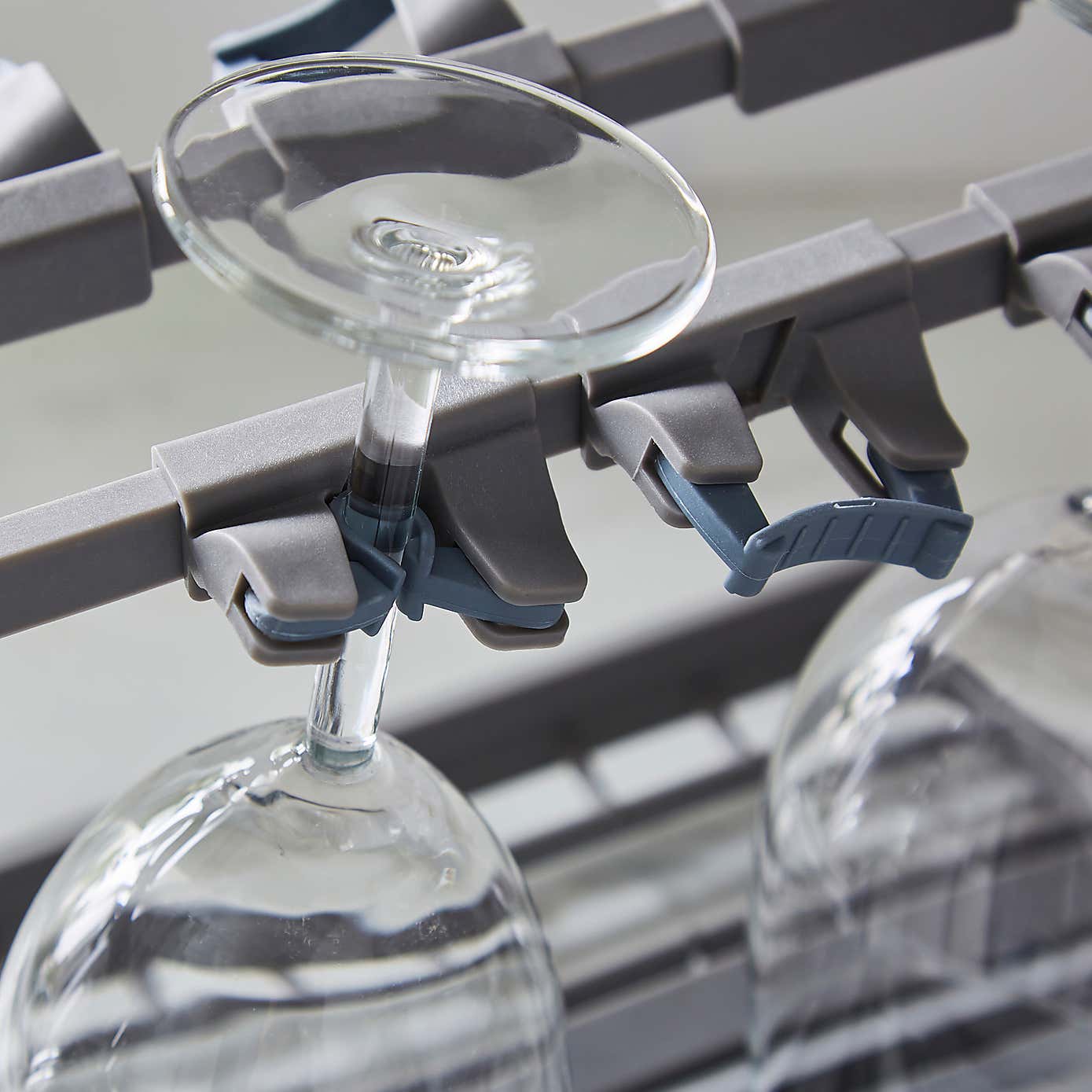 Carousel zoom image position 2 of 3