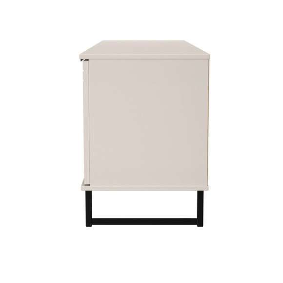 Carousel navigation image position 3 of 7