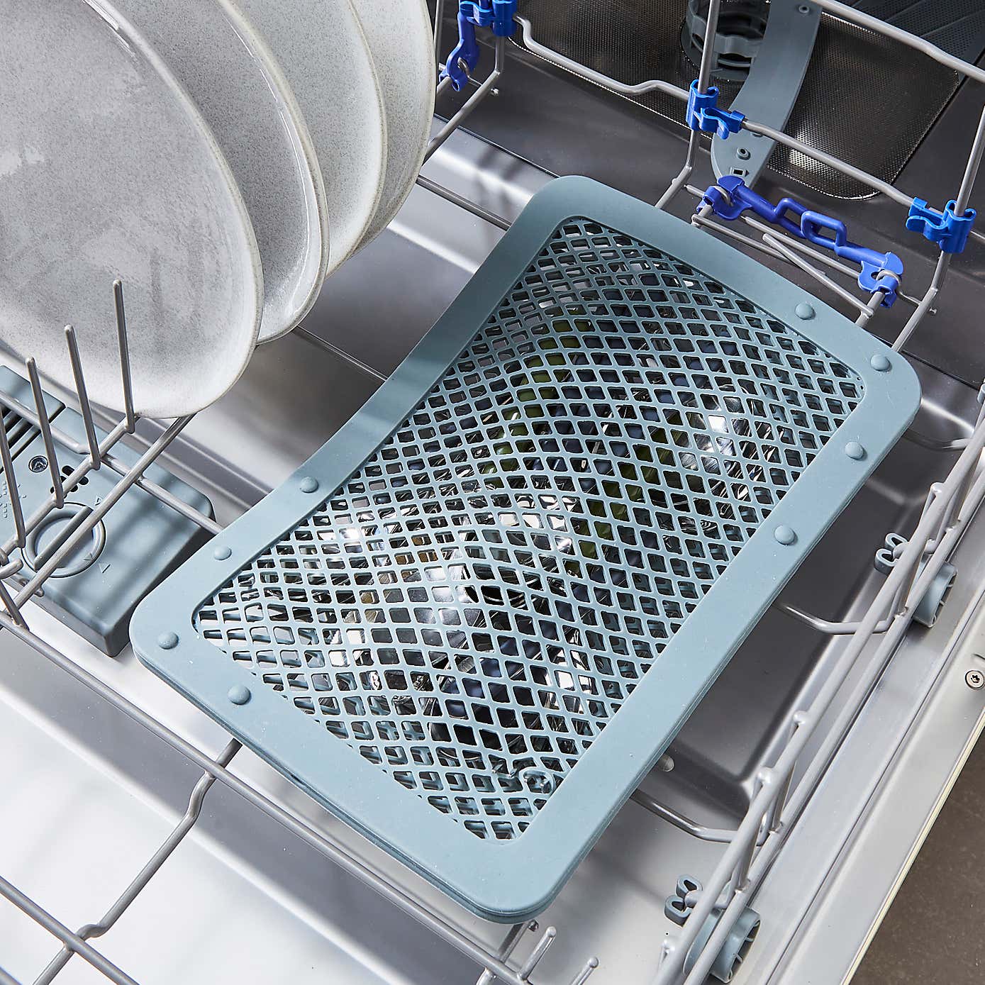 Carousel zoom image position 2 of 3