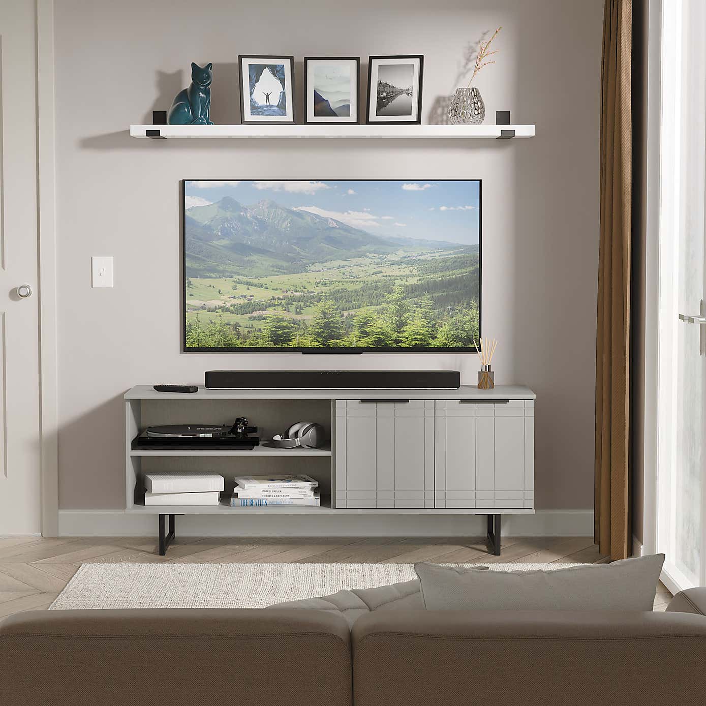 Carousel zoom image position 1 of 7