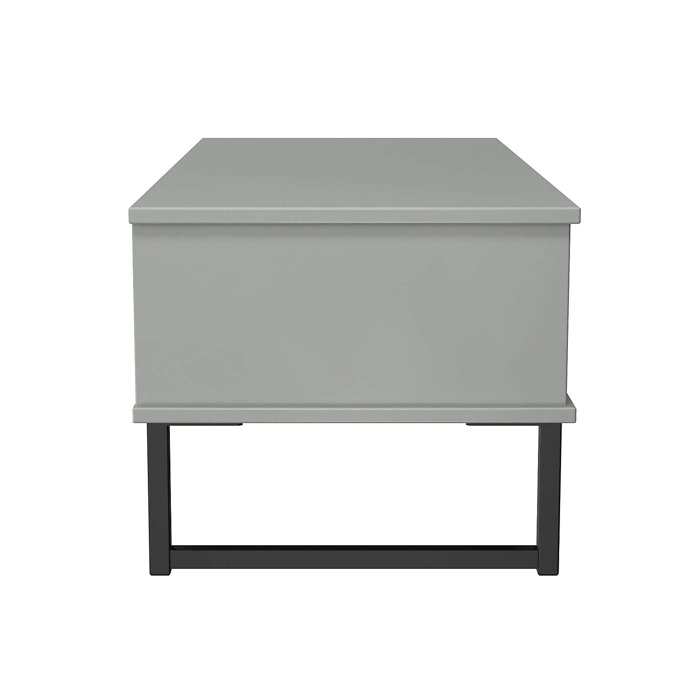 Carousel zoom image position 3 of 7