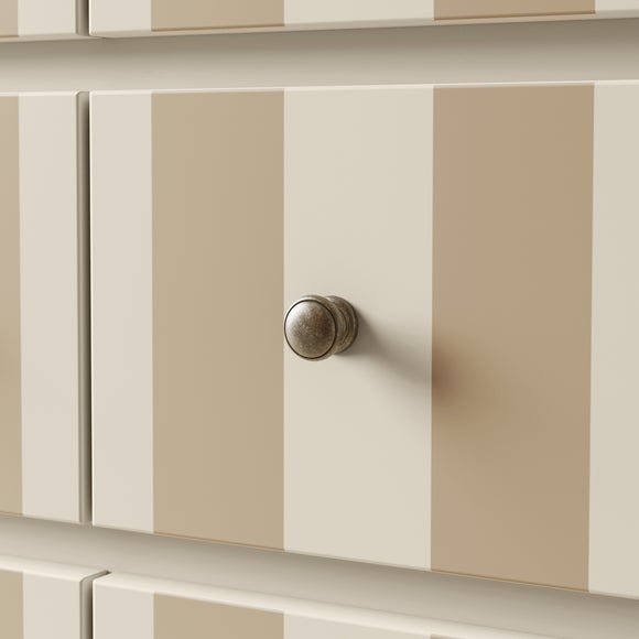 Carousel navigation image position 4 of 7