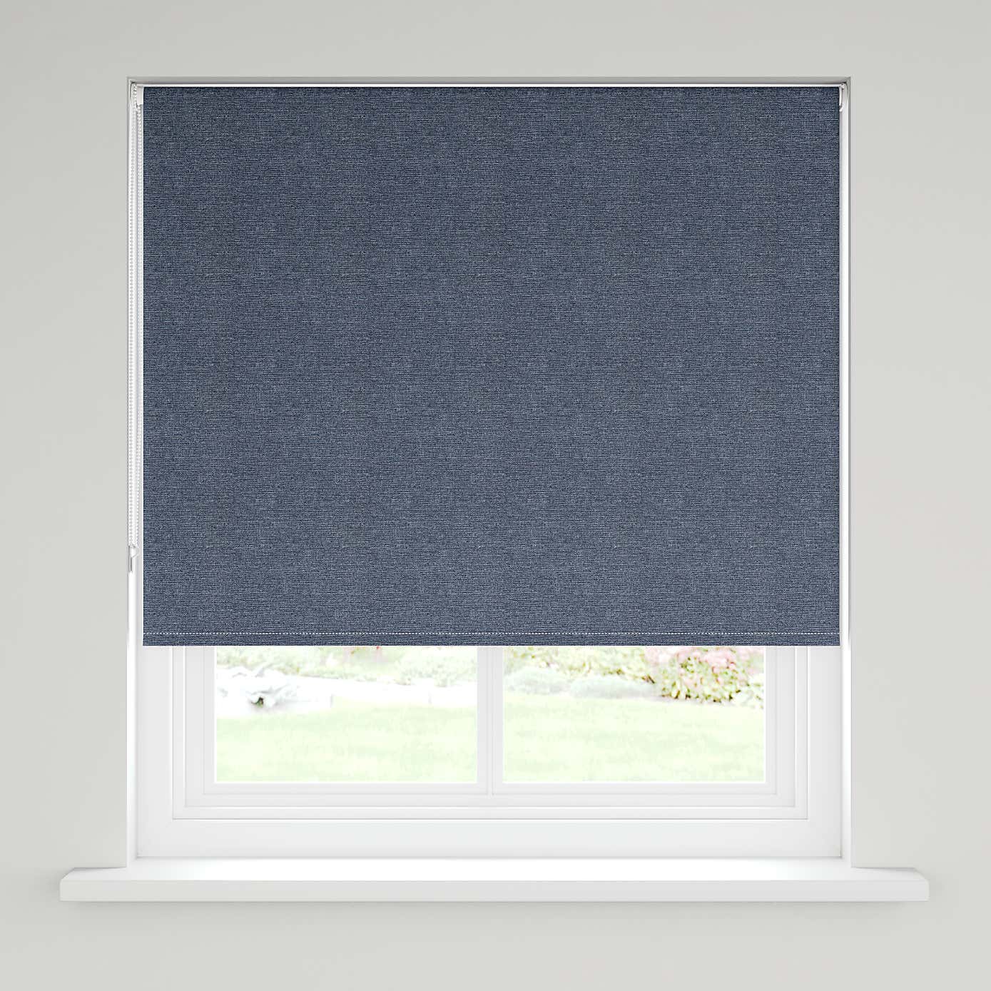 Carousel zoom image position 2 of 3