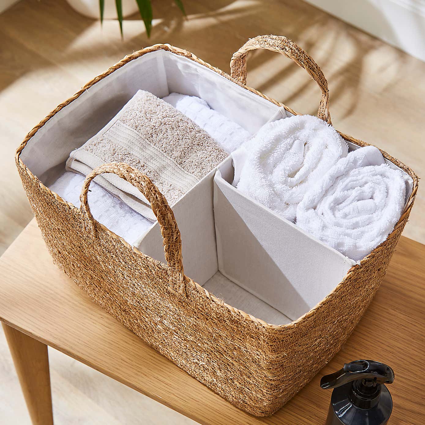 Carousel zoom image position 2 of 3