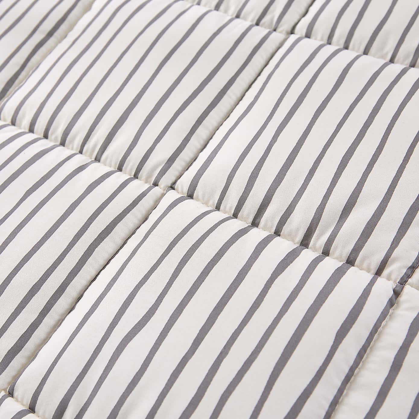 Carousel zoom image position 4 of 4