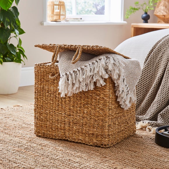 Carousel navigation image position 2 of 3