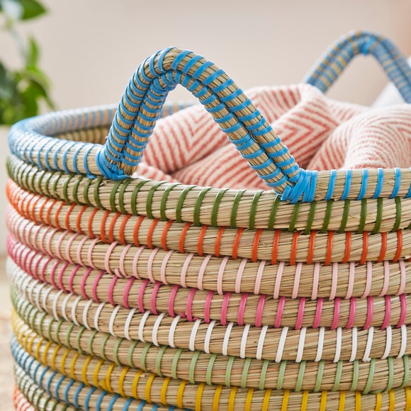 Carousel navigation image position 2 of 3