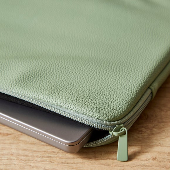 Carousel navigation image position 2 of 3