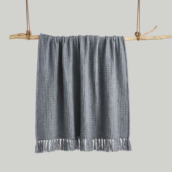 Carousel navigation image position 3 of 6