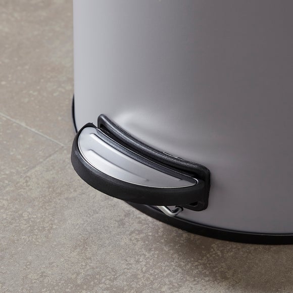 Carousel navigation image position 2 of 3