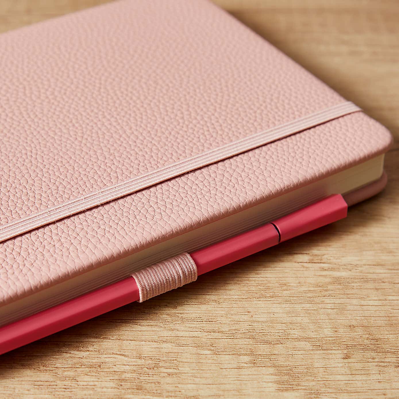 Carousel zoom image position 3 of 4