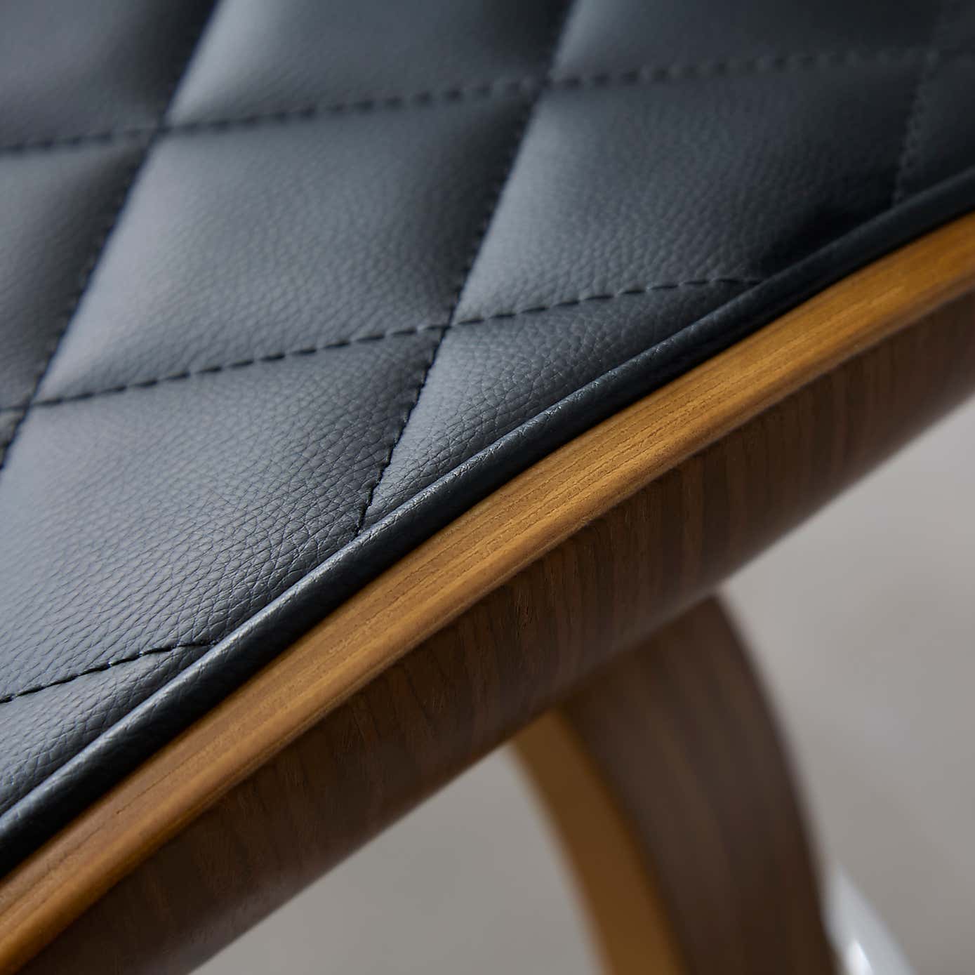 Carousel zoom image position 3 of 9