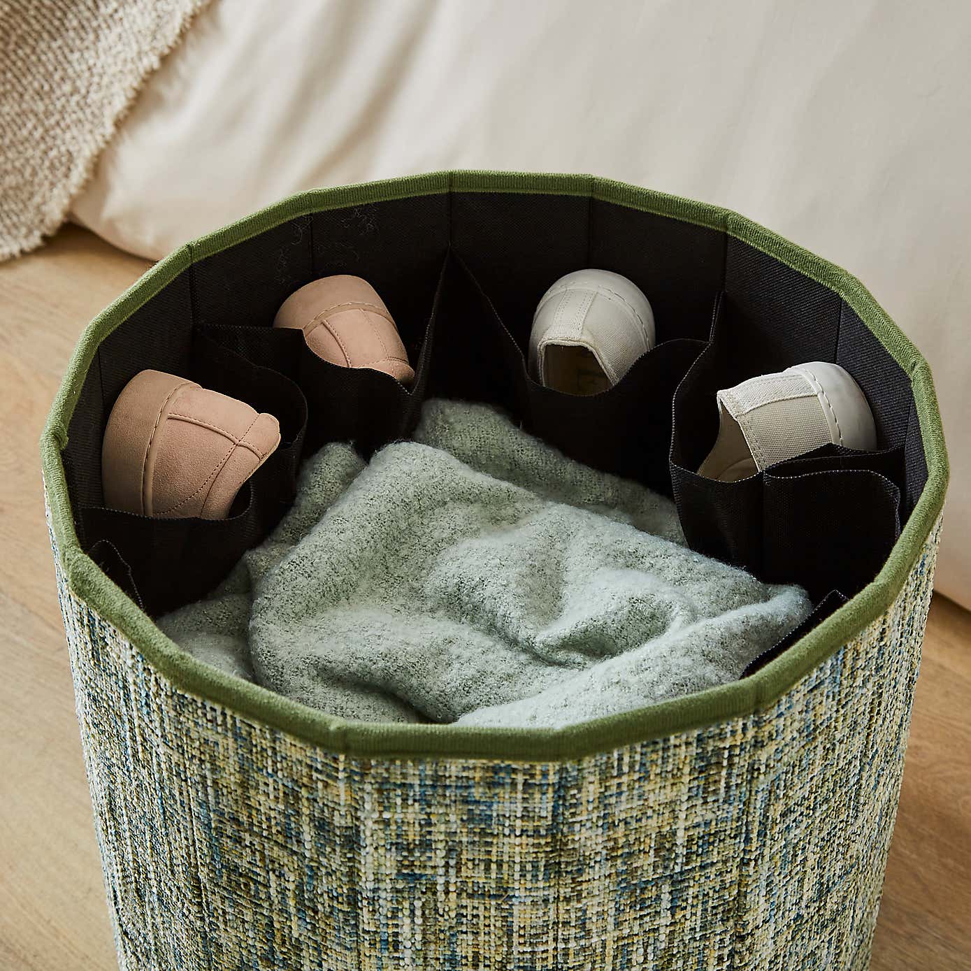 Carousel zoom image position 2 of 4