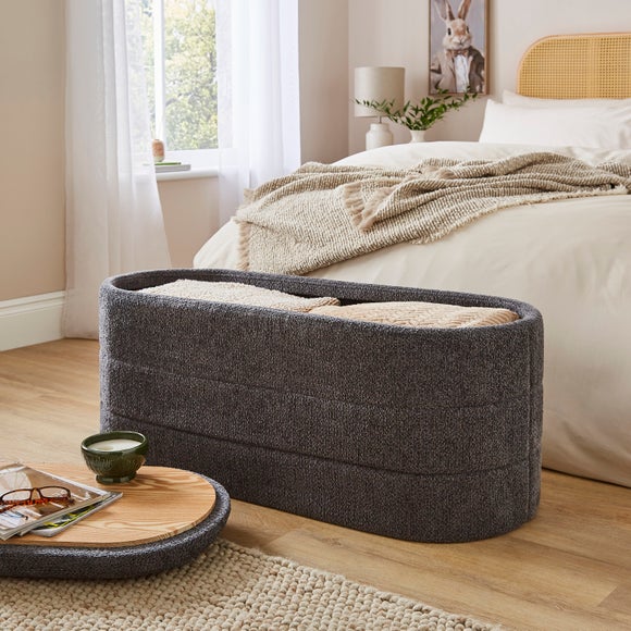 Carousel navigation image position 3 of 4