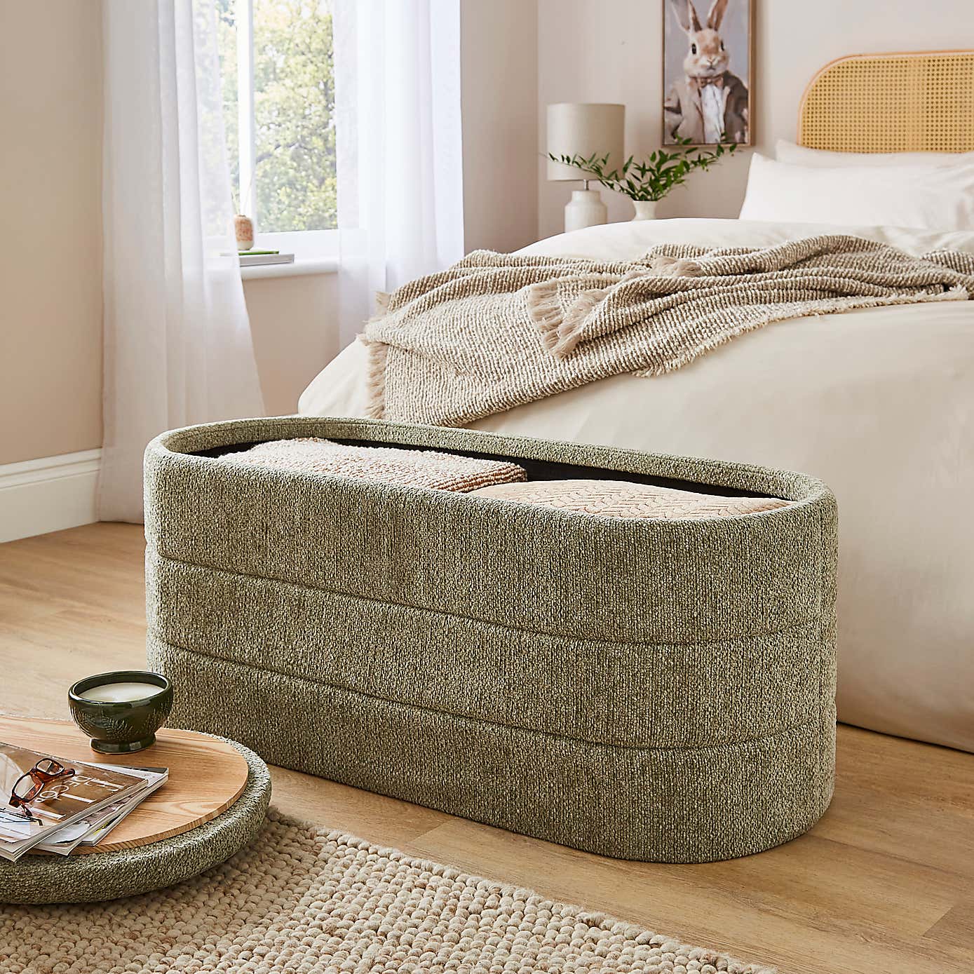 Carousel zoom image position 3 of 4