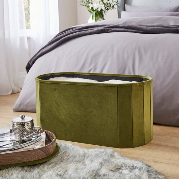 Carousel navigation image position 3 of 4