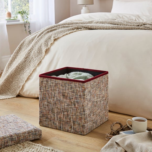 Carousel navigation image position 2 of 4