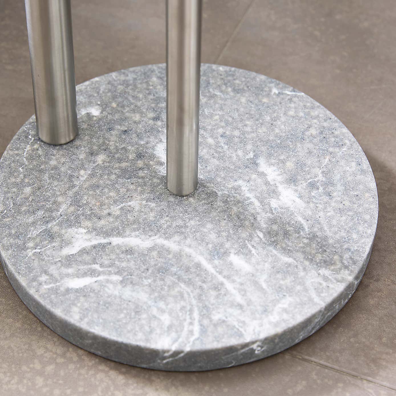 Carousel zoom image position 2 of 3