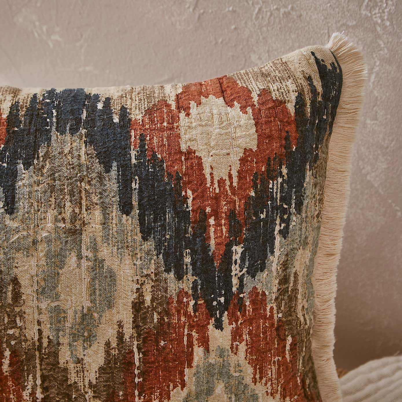 Carousel zoom image position 4 of 5