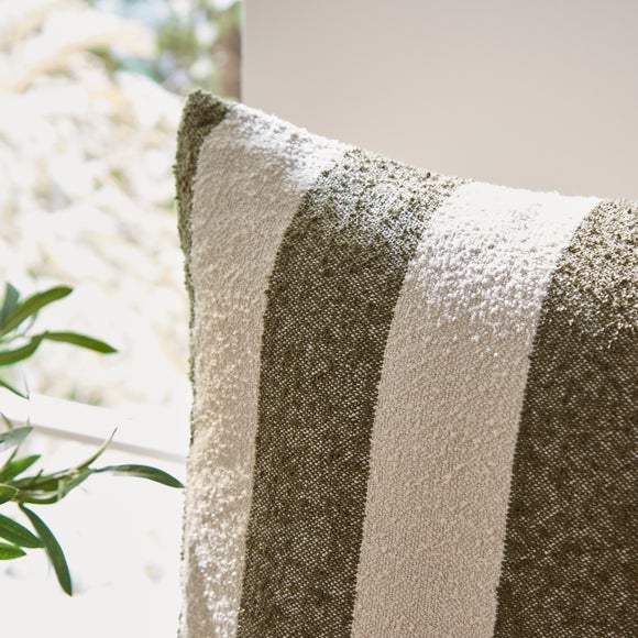 Carousel navigation image position 4 of 4