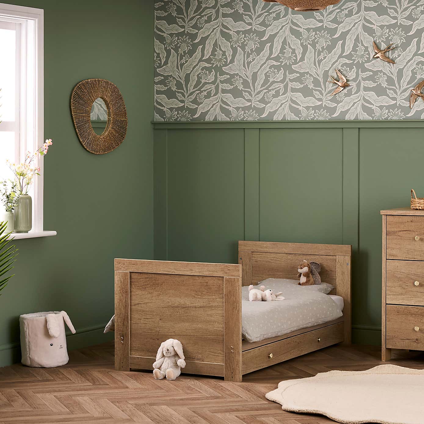 Carousel zoom image position 2 of 8