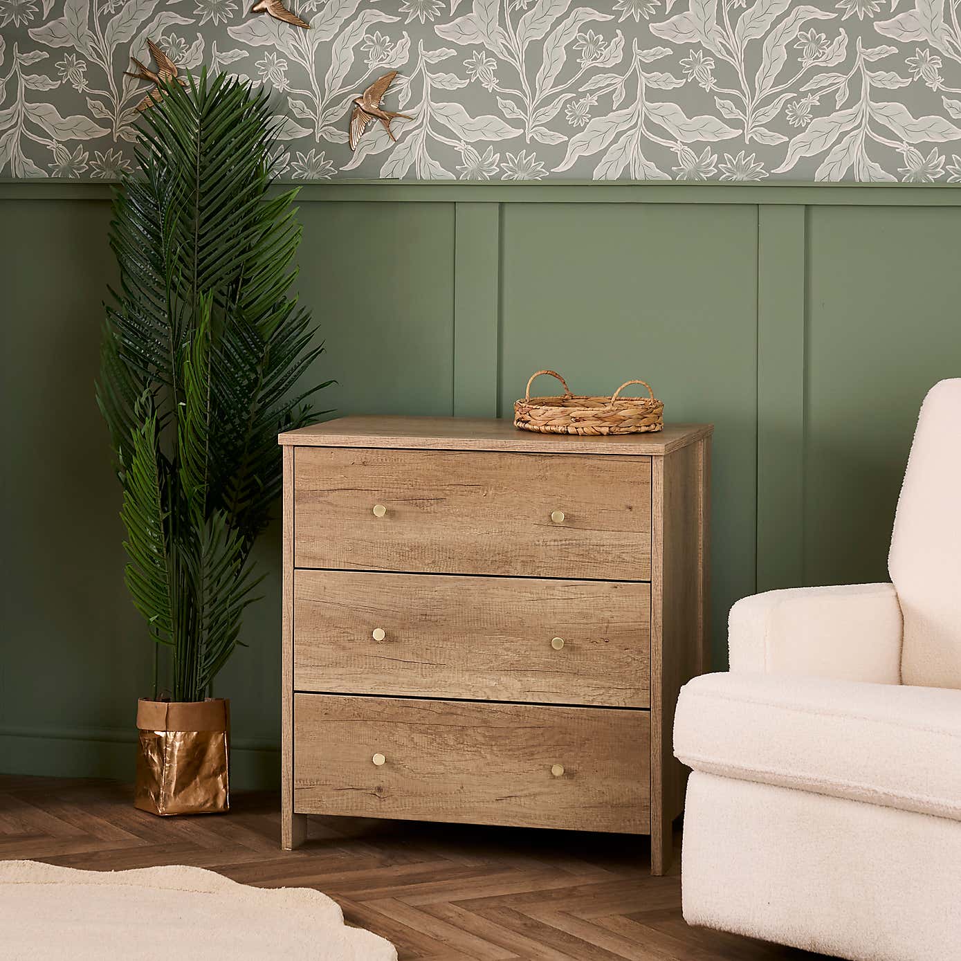 Carousel zoom image position 3 of 7