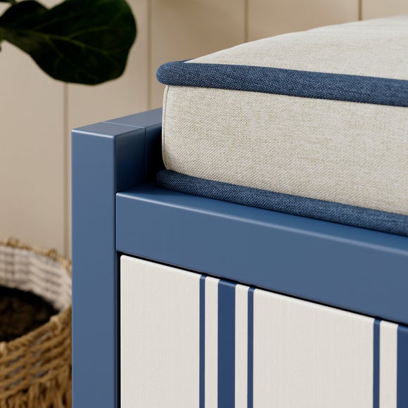 Carousel navigation image position 4 of 8