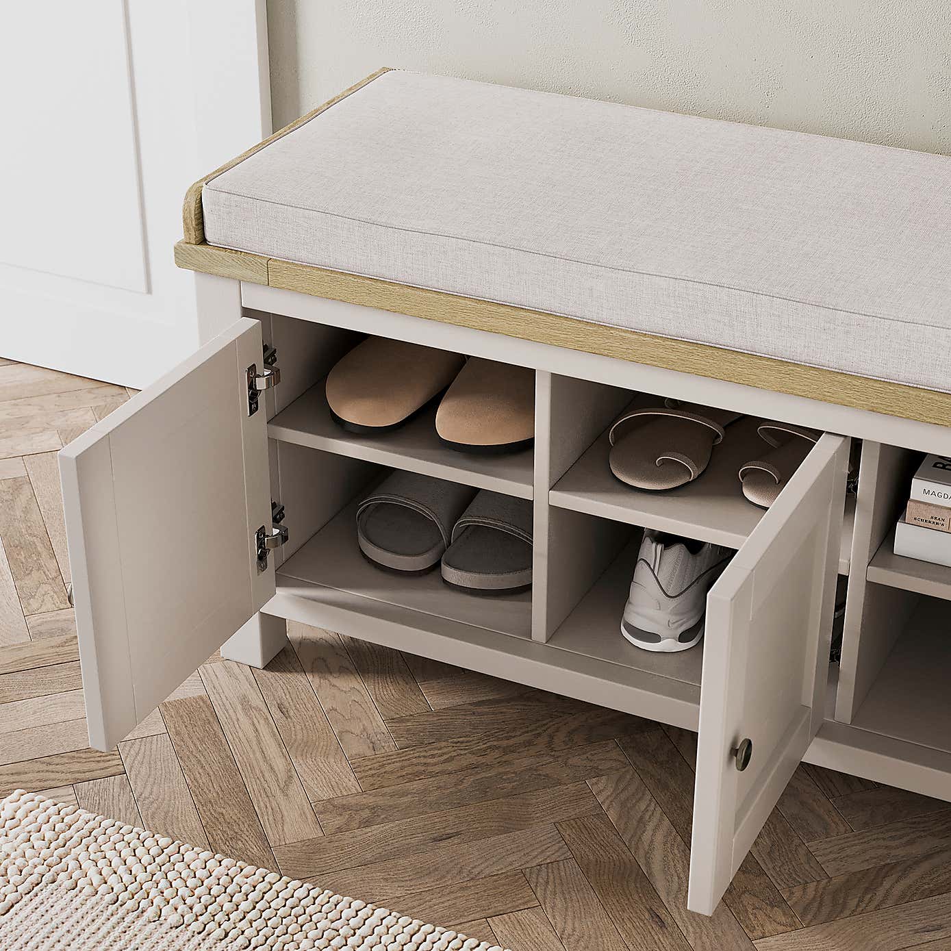 Carousel zoom image position 3 of 7