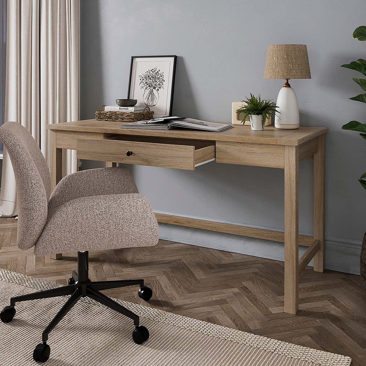 Carousel zoom image position 2 of 7